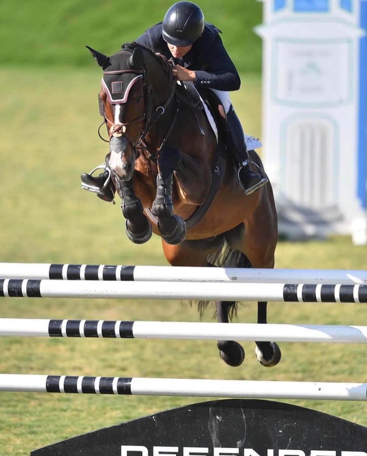McKenna Skelton riding Daytona Du Sud over an oxer at the Menlo Charity Horse Show